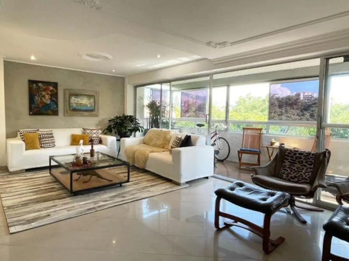 3 Story Penthouse With 2 Parking Spaces In Laureles Medellin Holiday home