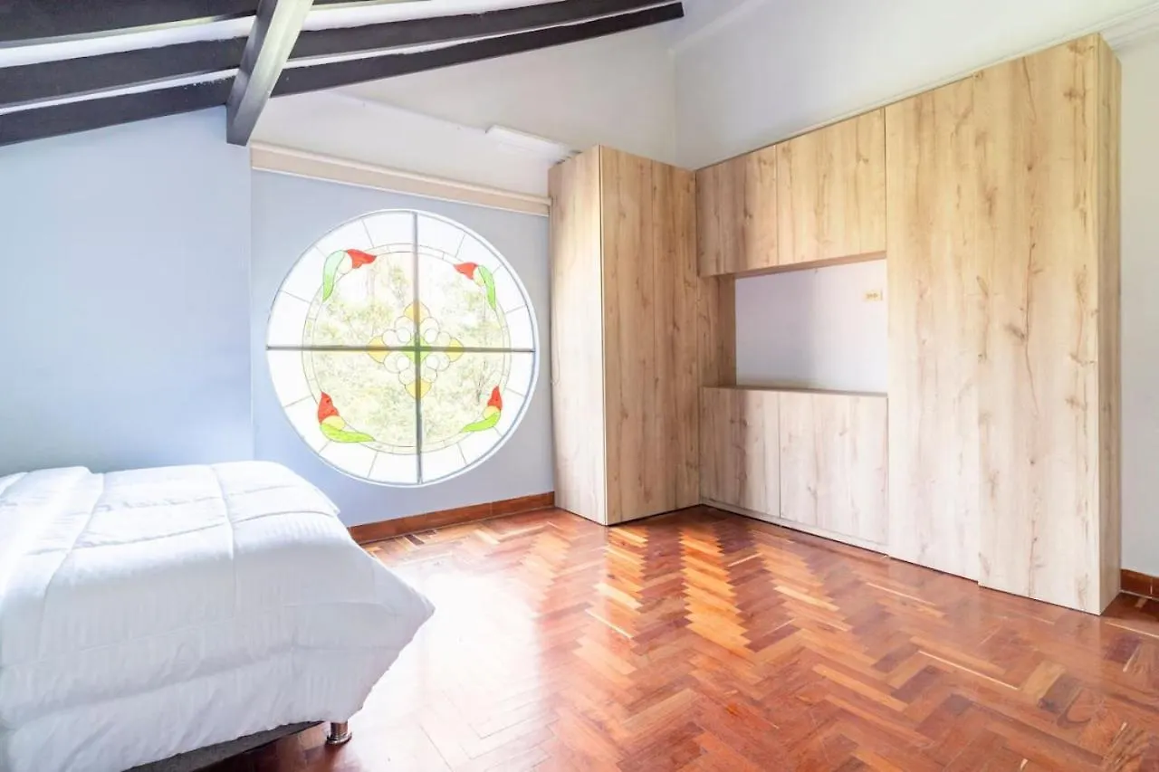 3 Story Penthouse With 2 Parking Spaces In Laureles Medellin Holiday home