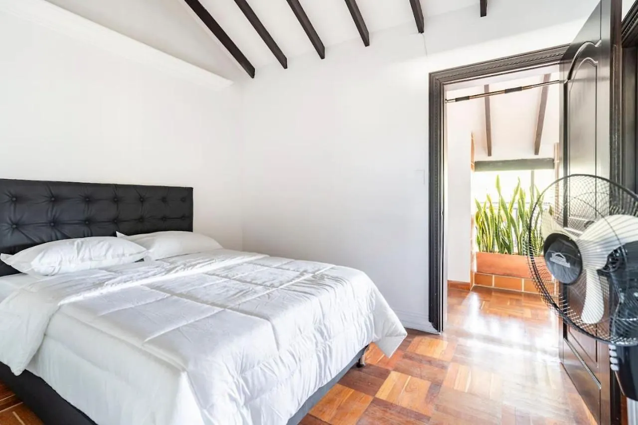 3 Story Penthouse With 2 Parking Spaces In Laureles Medellin