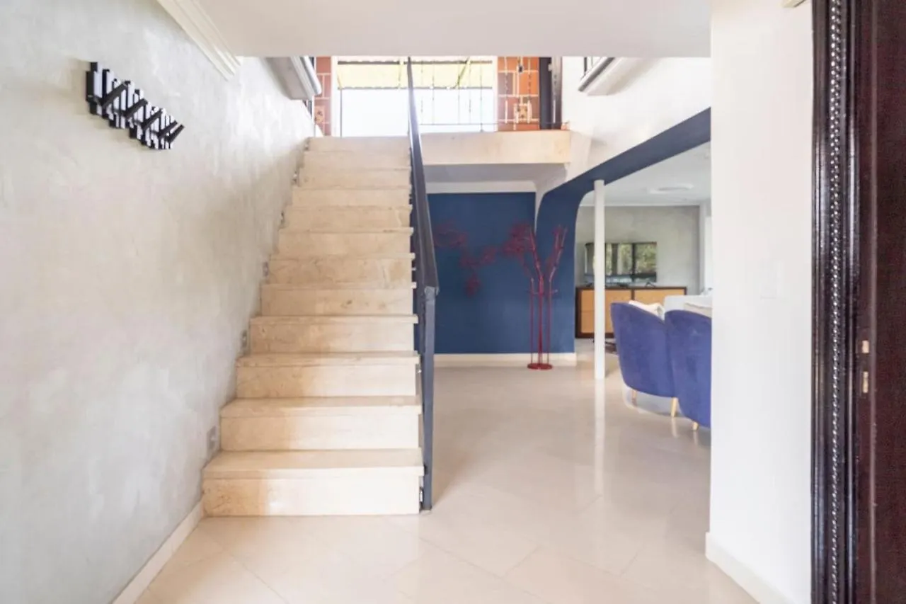 3 Story Penthouse With 2 Parking Spaces In Laureles Medellin 0*,
