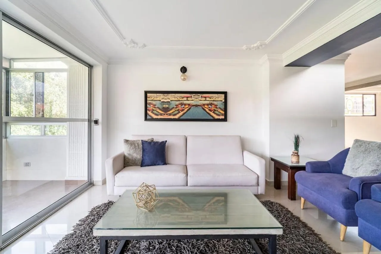 Holiday home 3 Story Penthouse With 2 Parking Spaces In Laureles Medellin
